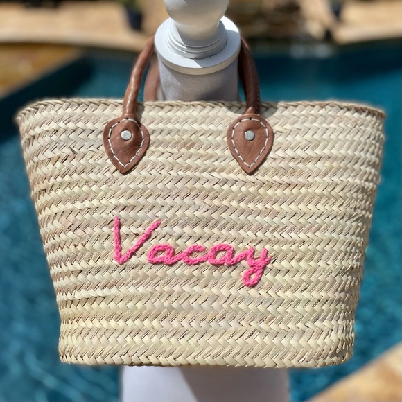 POOLSIDE Handbags - NWOT! Poolside Palm Straw Purse Vacay
